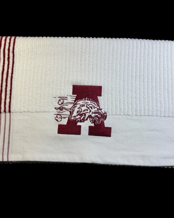 University of Arkansas Caddy Towel / 44in x 24in (2 Logos) Throwback Logo